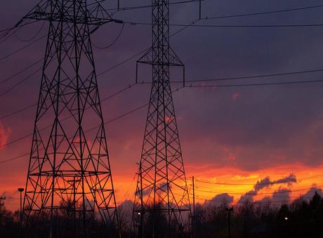 Electricity pylons at sunset © Nayuki available on flickr